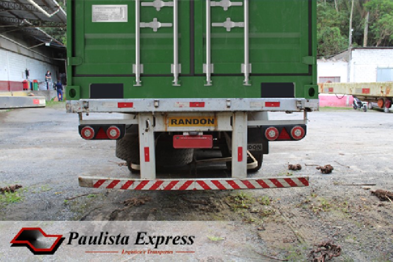 Empresa especializada em transporte de container